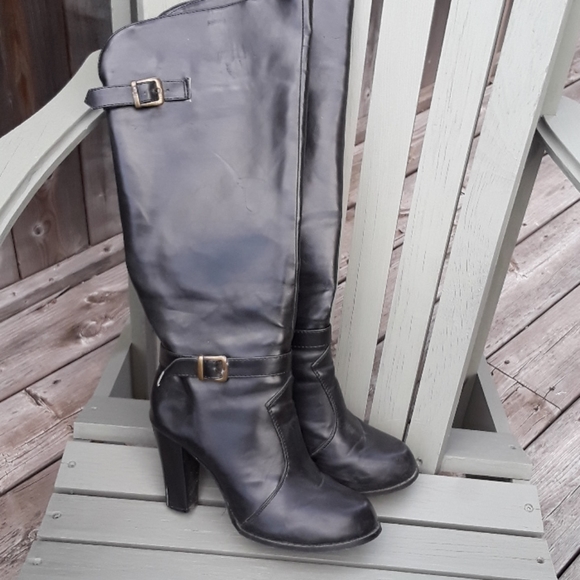 Shoes - 🔥HOT DEAL🔥Knee high vintage heeled boots